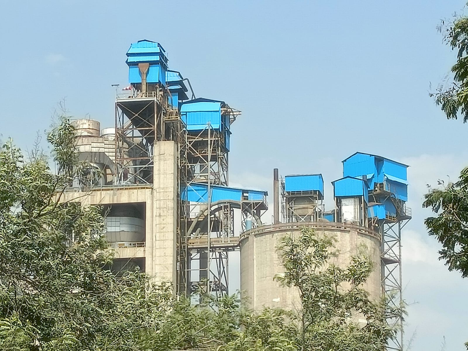 Refinery Column — High-Rise Scaffolding